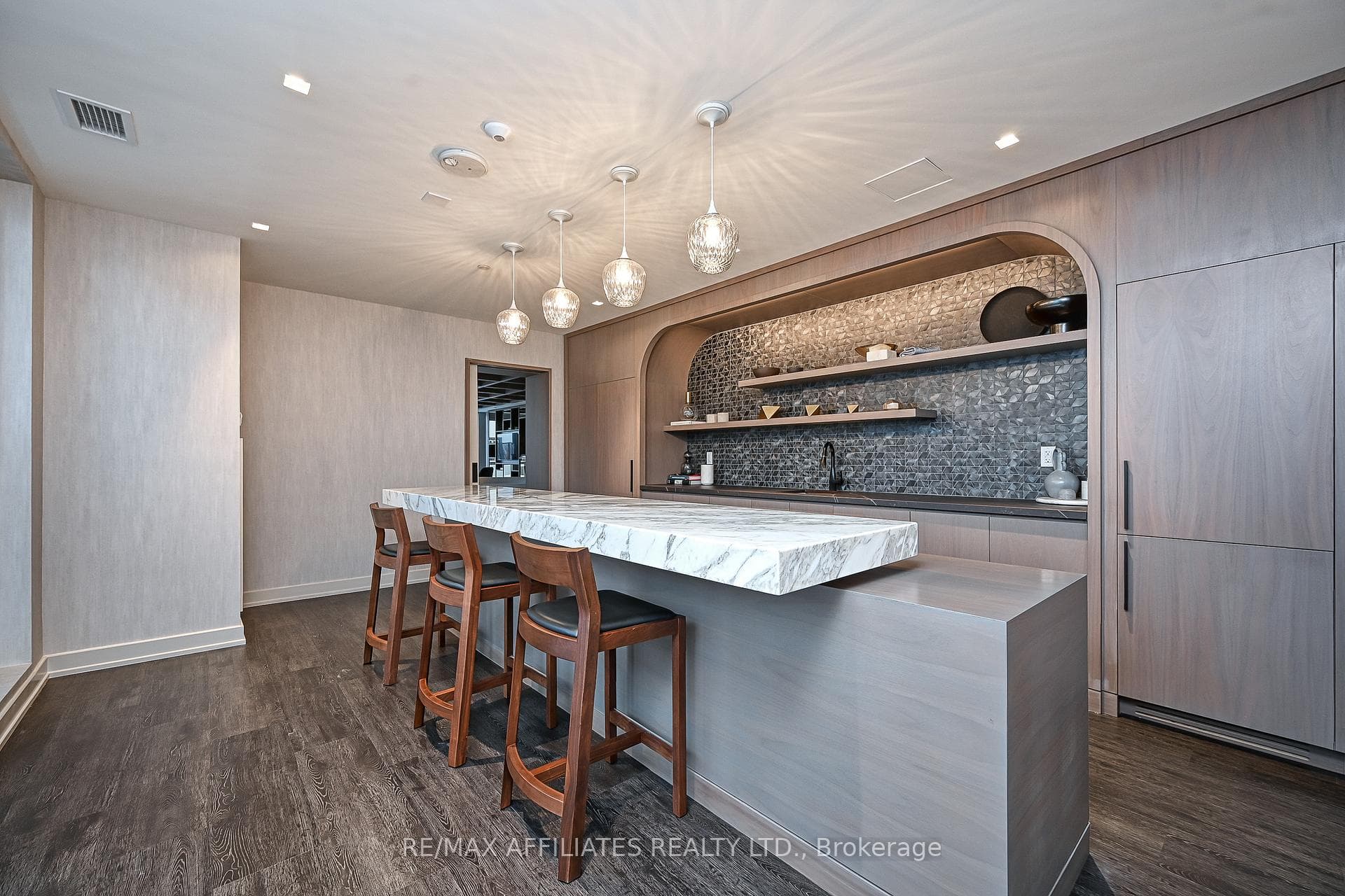 560 Rideau Street Unit 611 photo 17