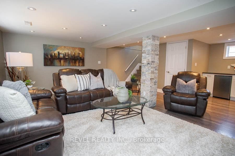 59 Wiltshire Drive photo 20