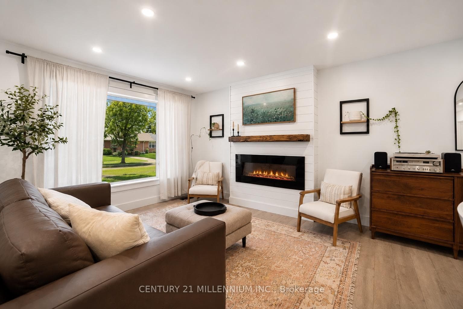 110 Zina Street photo 2