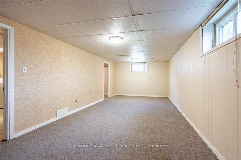 100 Bonaventure Drive photo 28