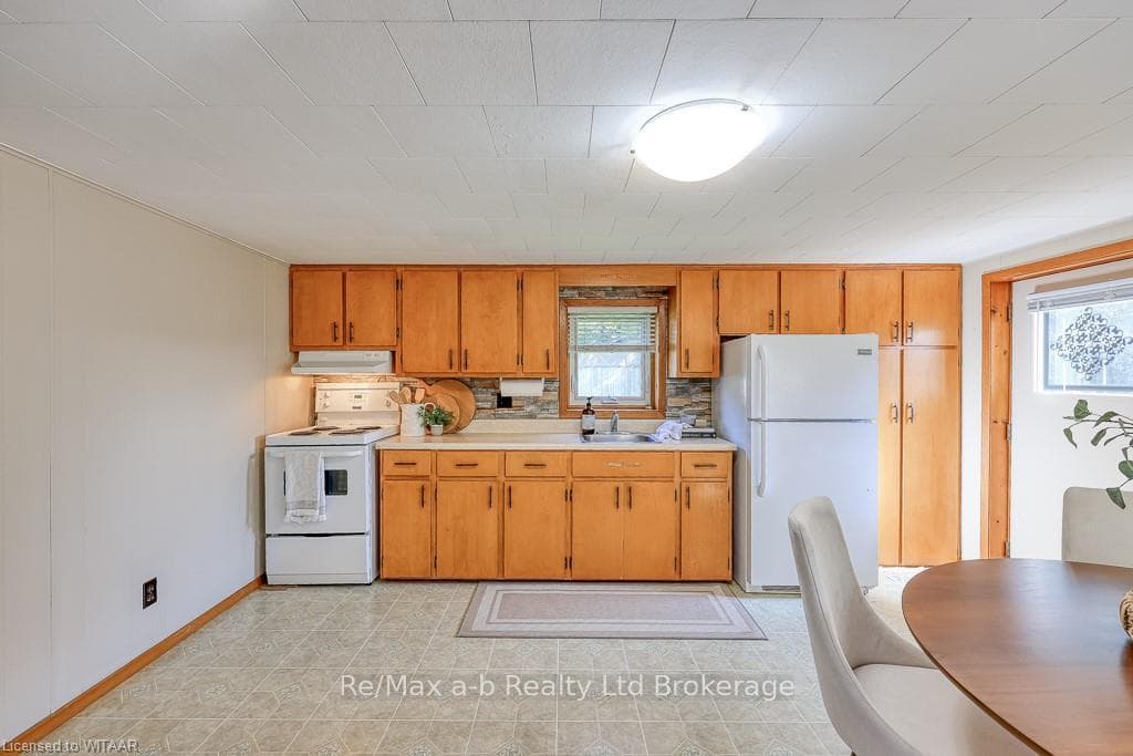 87 CLARK Road photo 15