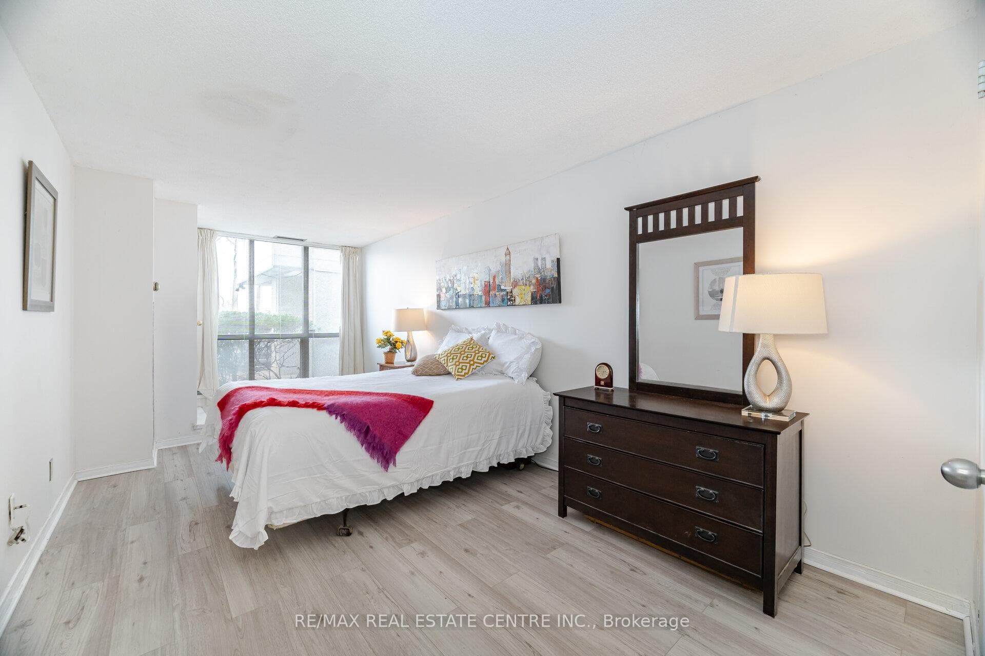 1111 Bough Beeches Boulevard Unit 103 photo 23