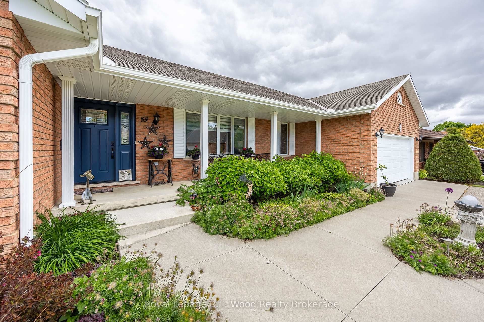85 Parkwood Drive photo 40