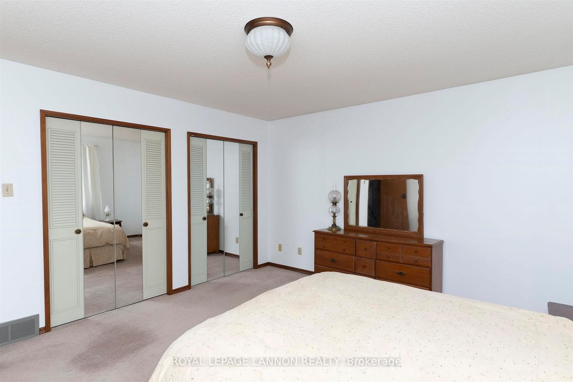 224 Anten Street photo 21