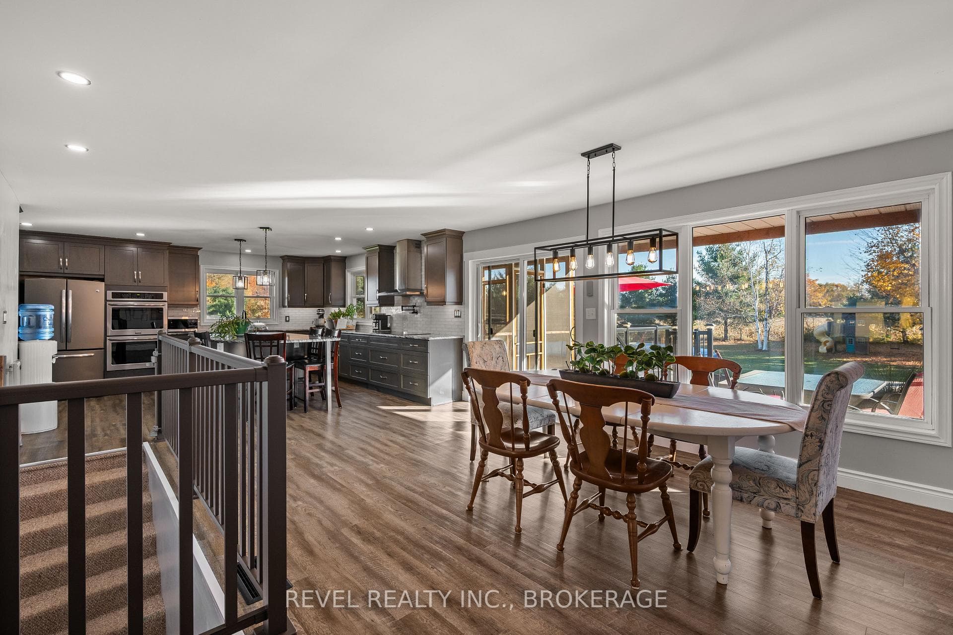 2089 Sunbury Road photo 10
