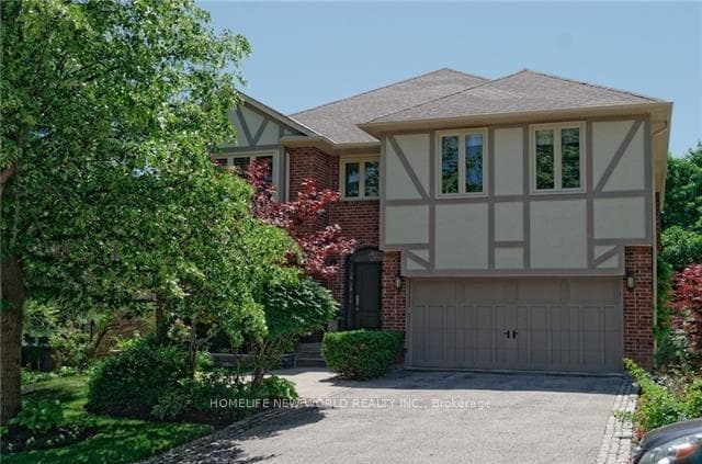 52 Prince Edward Boulevard photo 1