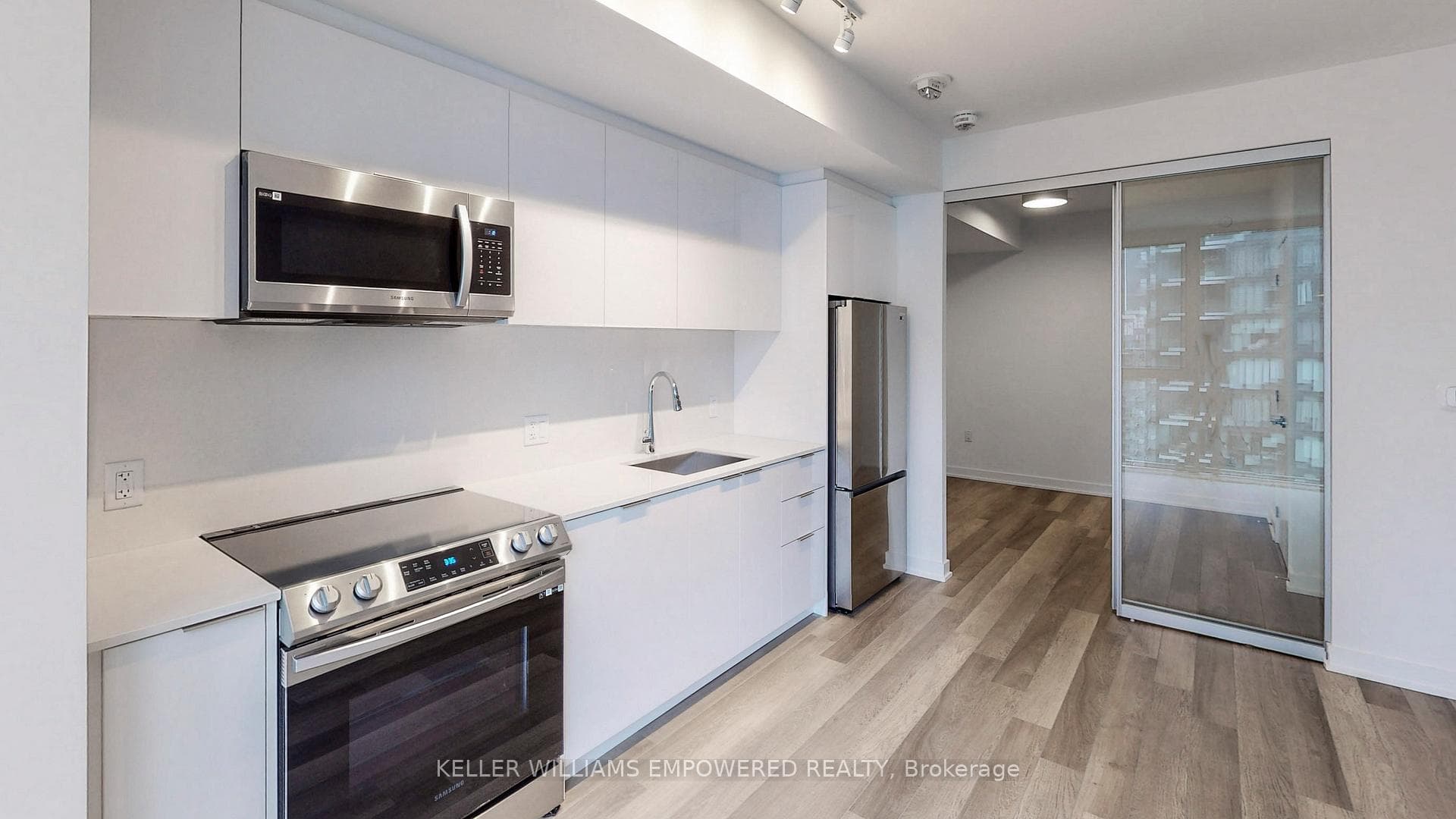 357 King Street Unit 3107 photo 9