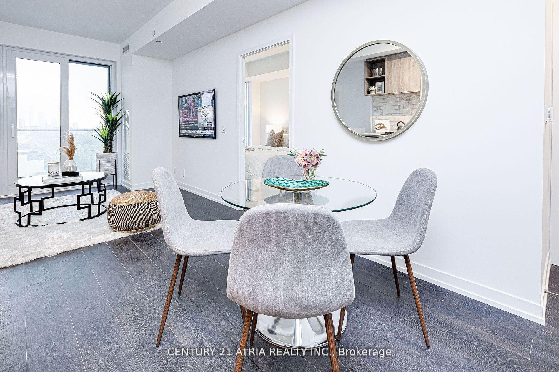 2020 Bathurst Street Unit 1718 photo 5