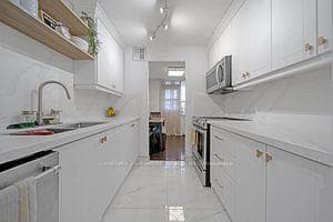 270 Palmdale Drive Unit 305 photo 14