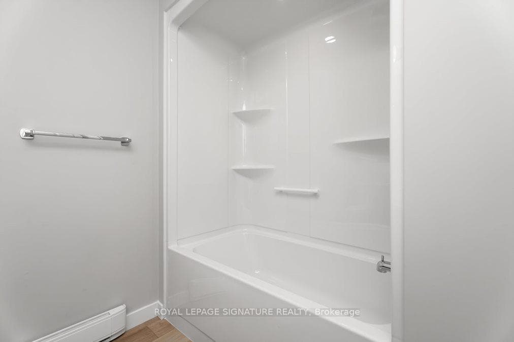 18 Briar Wood Place photo 25
