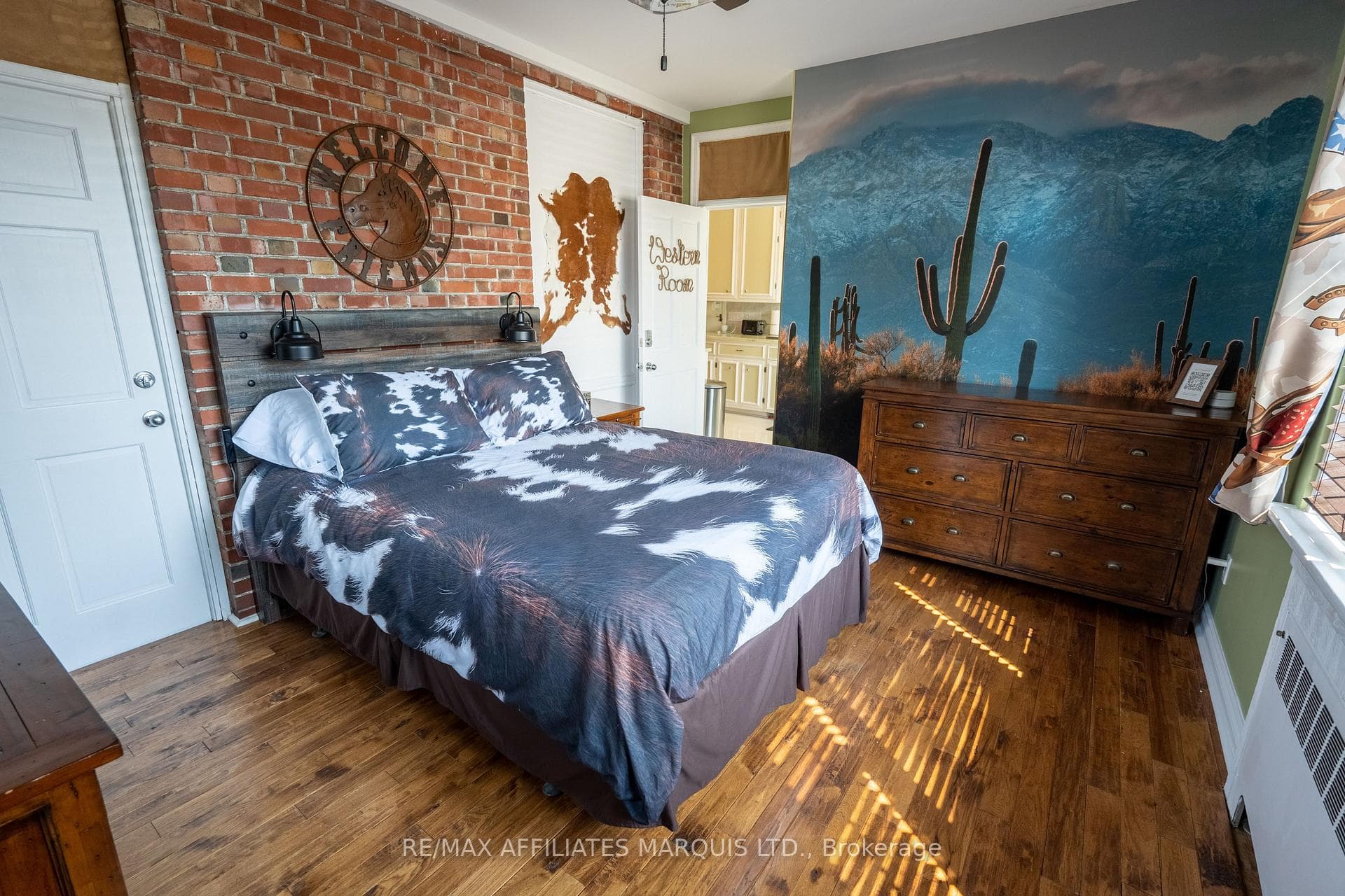 217 Adolphus Street photo 16