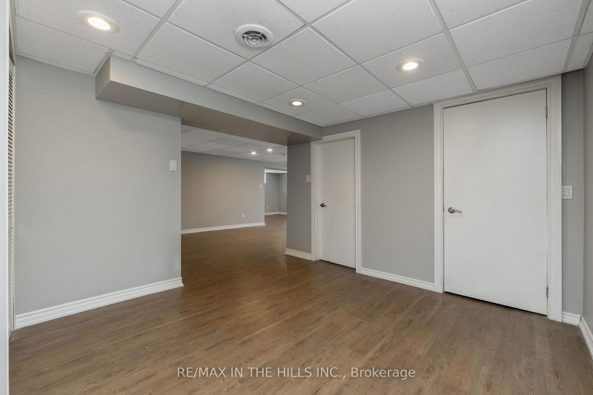 45 Algoma Crescent photo 22