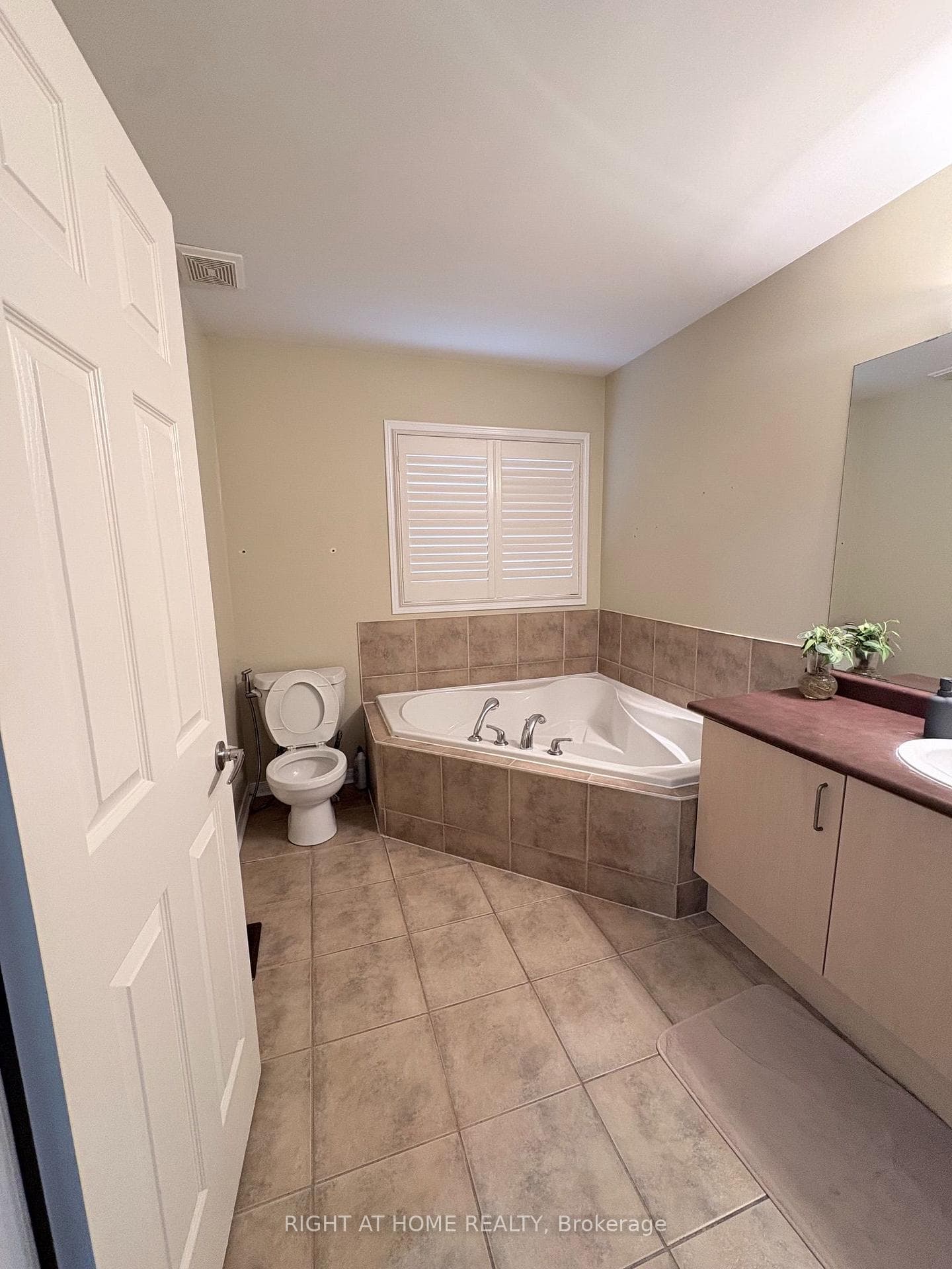 26 Atlantis Drive photo 11