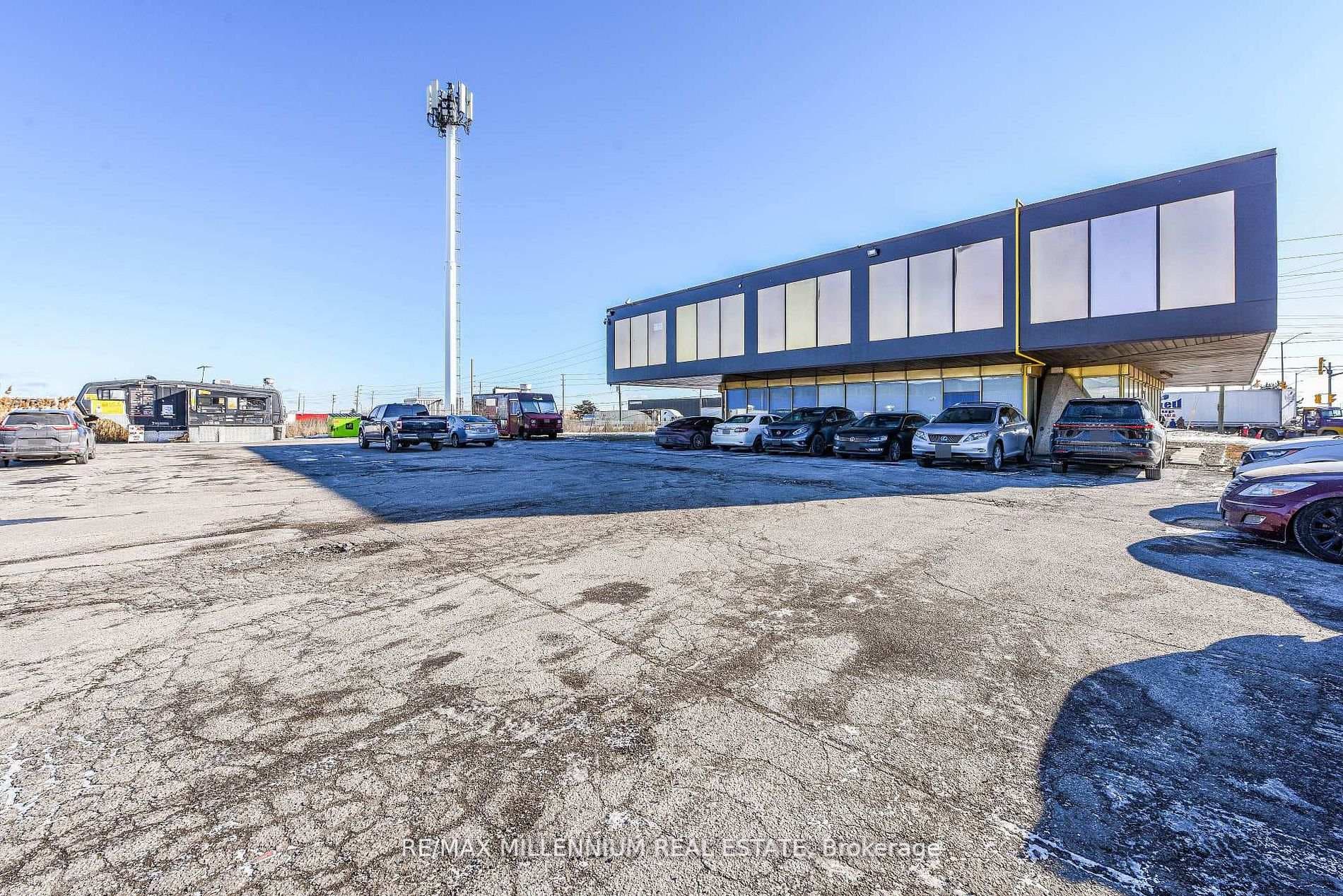 1300 Steeles Avenue Unit 224 photo 2