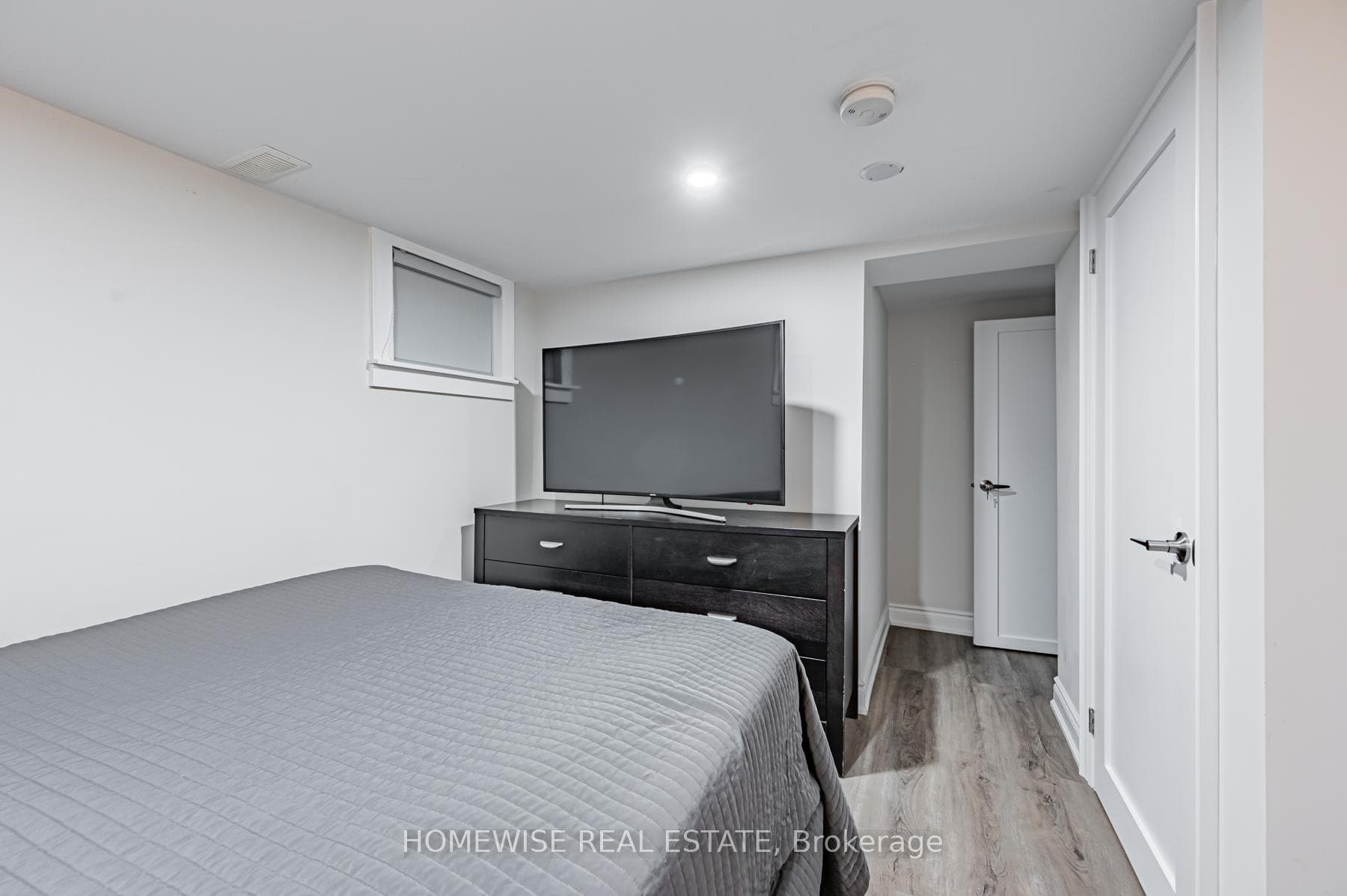 68 Fairleigh Crescent Unit Lower photo 16