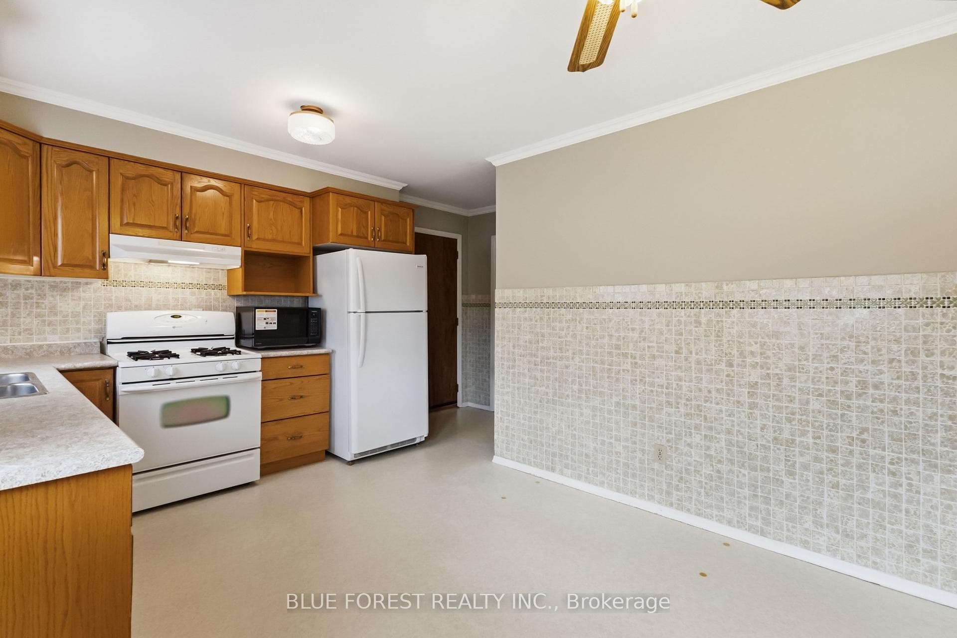 2 Wadsworth Drive photo 19