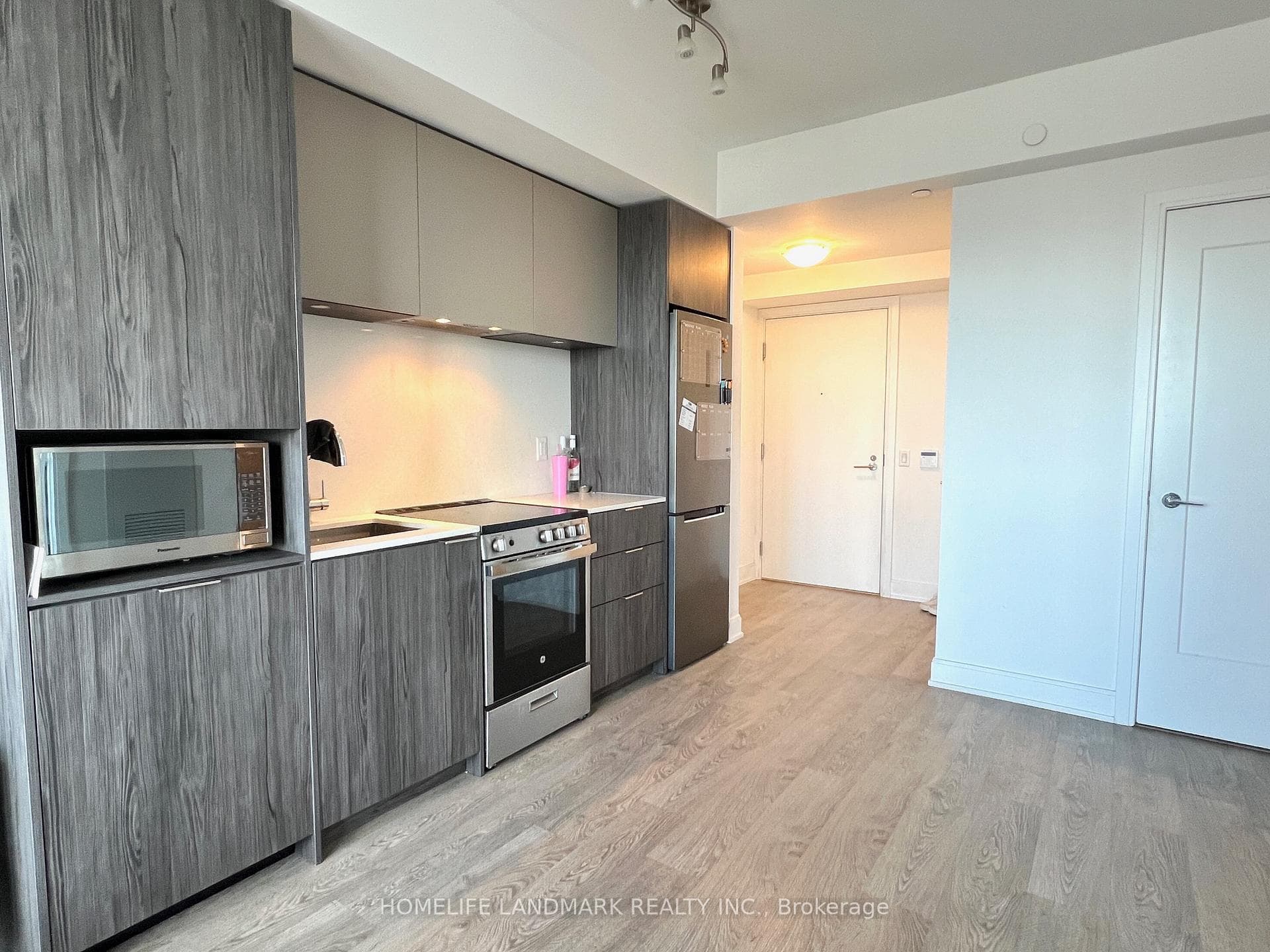 70 ANNIE CRAIG Drive Unit 3901 photo 7