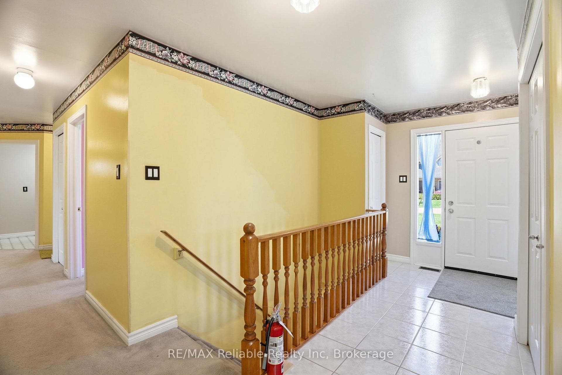 235 Willis Way photo 4