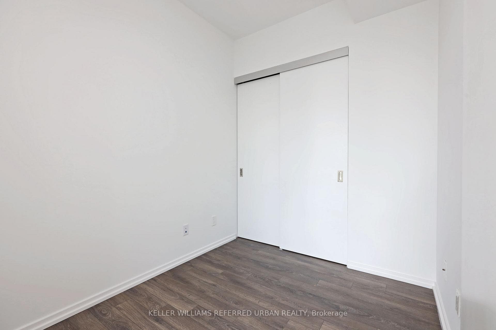 197 Yonge Street Unit 3009 photo 17