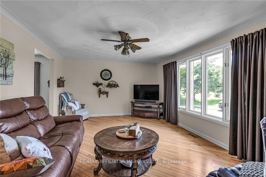 16933 8TH Road photo 5