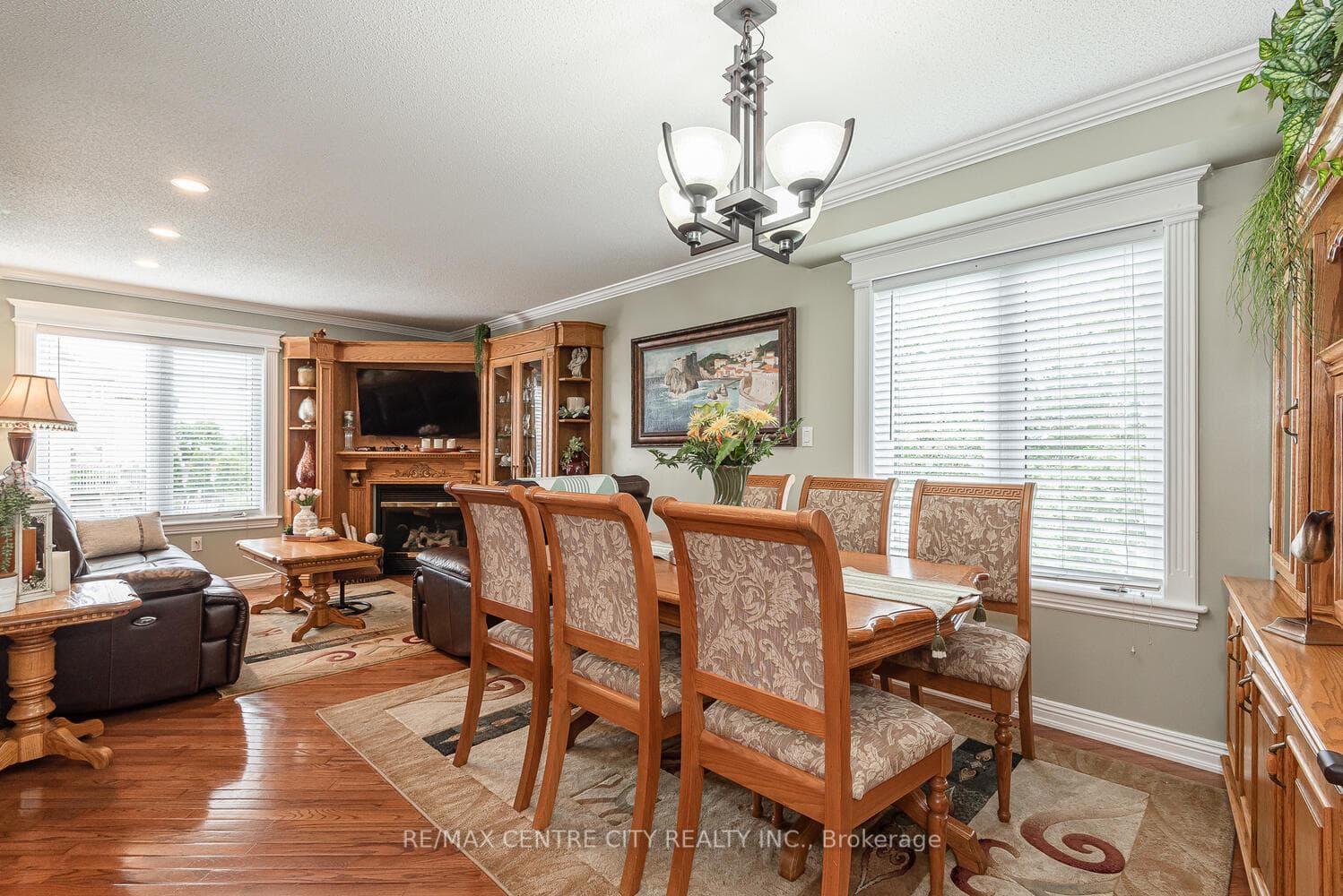 89 Echoridge Drive photo 8