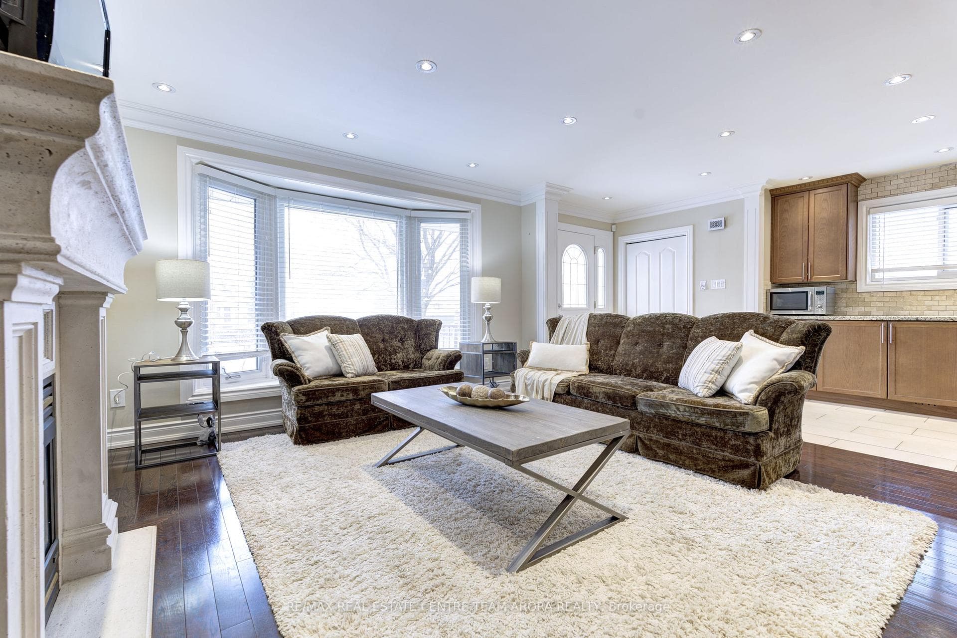 39 Willis Drive photo 5