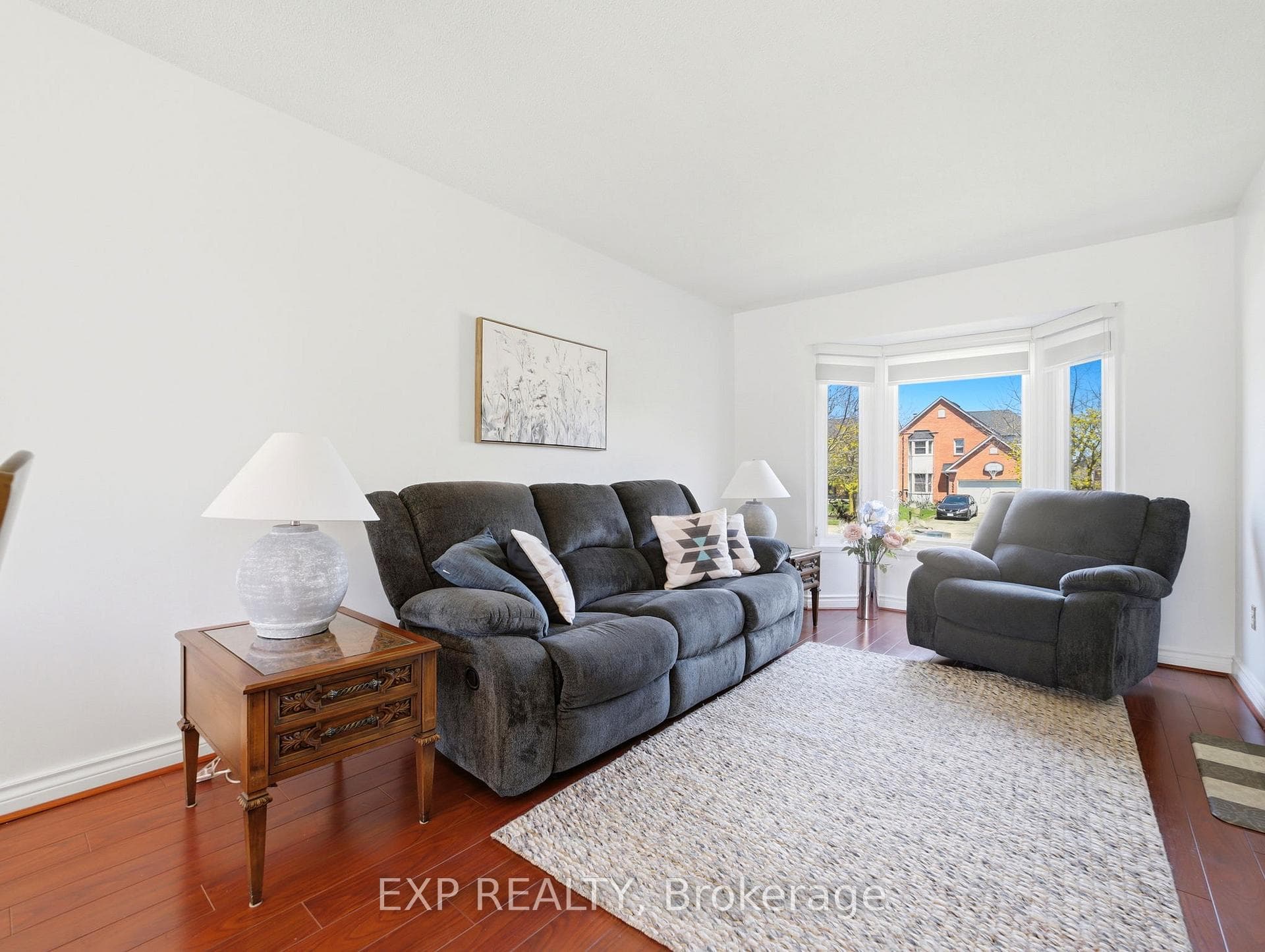 7327 Corrine Crescent photo 6