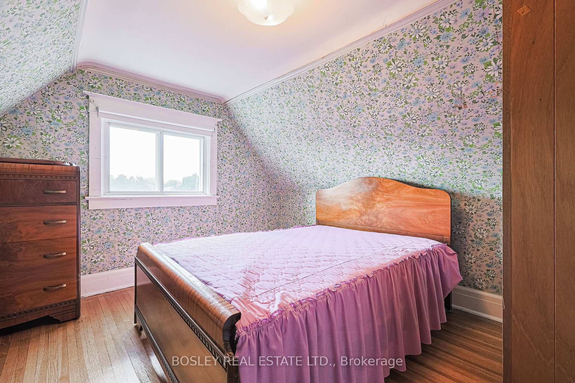 1174 Dovercourt Road photo 22