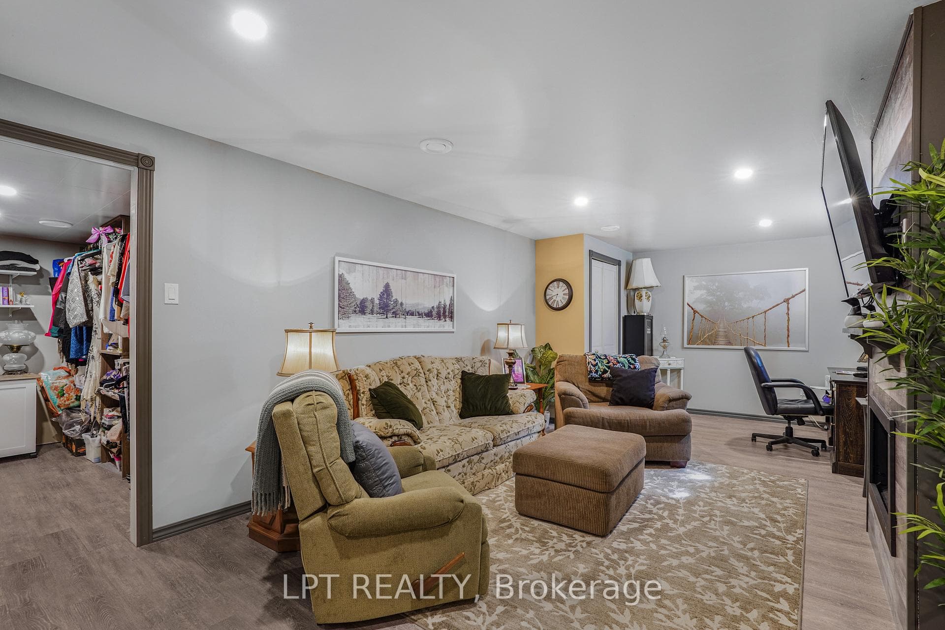 8180 Gibbs Road photo 43