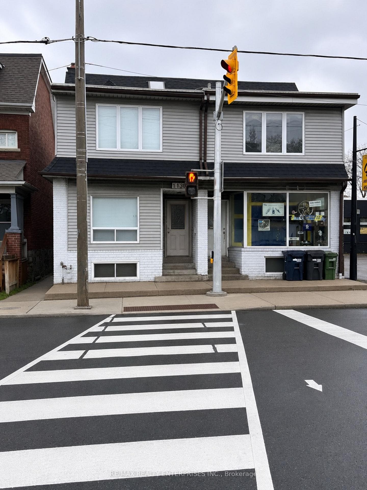 1136 Dufferin Street Unit 2 photo 1