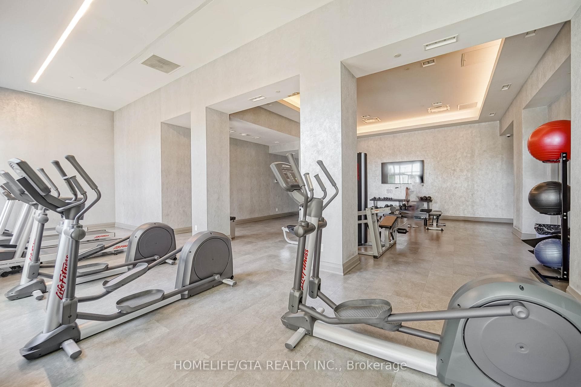 30 Meadowglen Place Unit 1001 photo 9