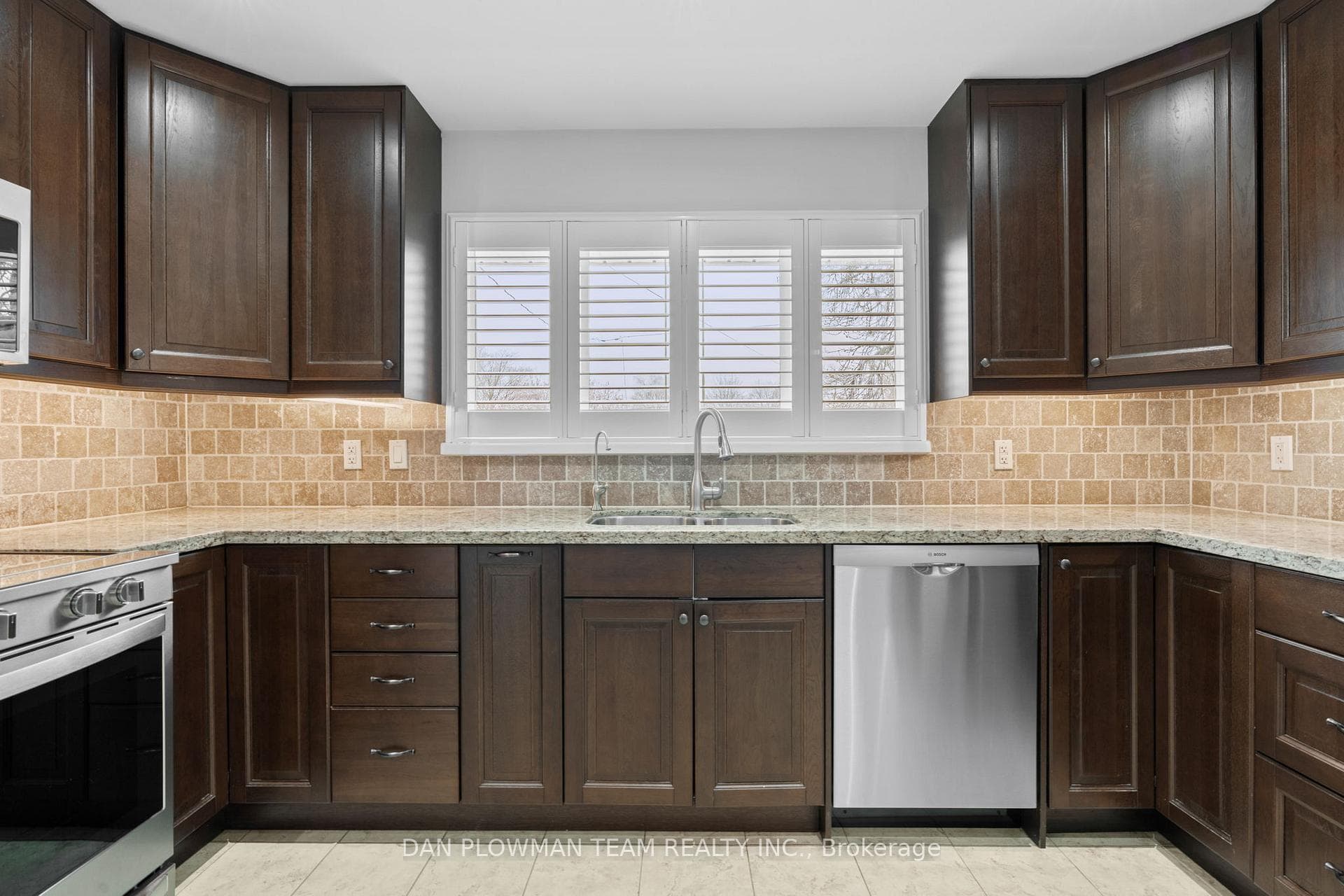 917 King Street Unit UPPER photo 8