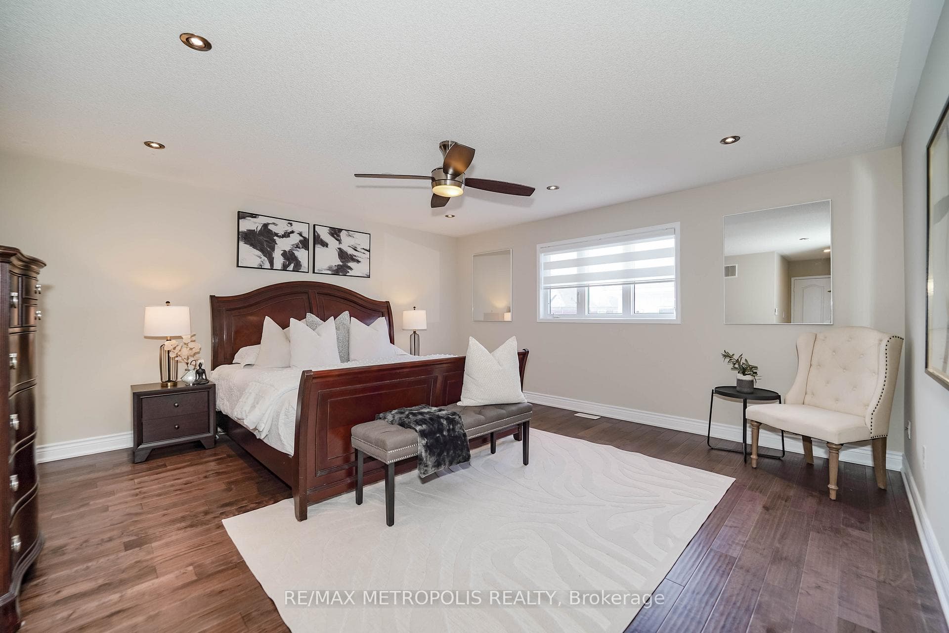 5 Oakmoor Lane Unit Main photo 16