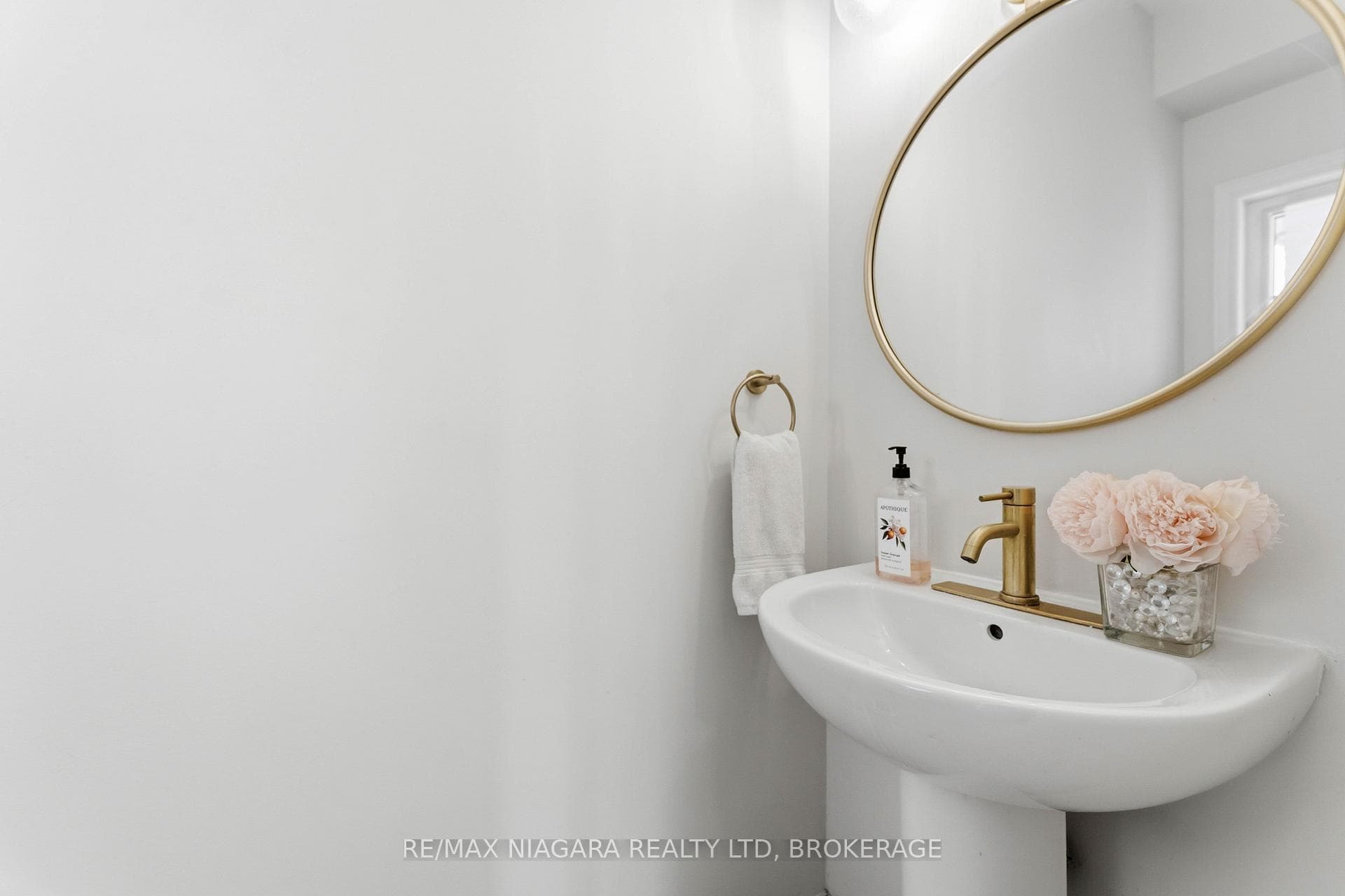 Powder room