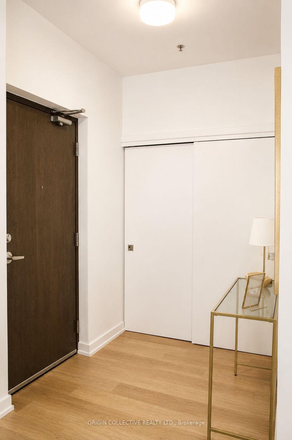 430 Essa Road Unit 206 photo 9