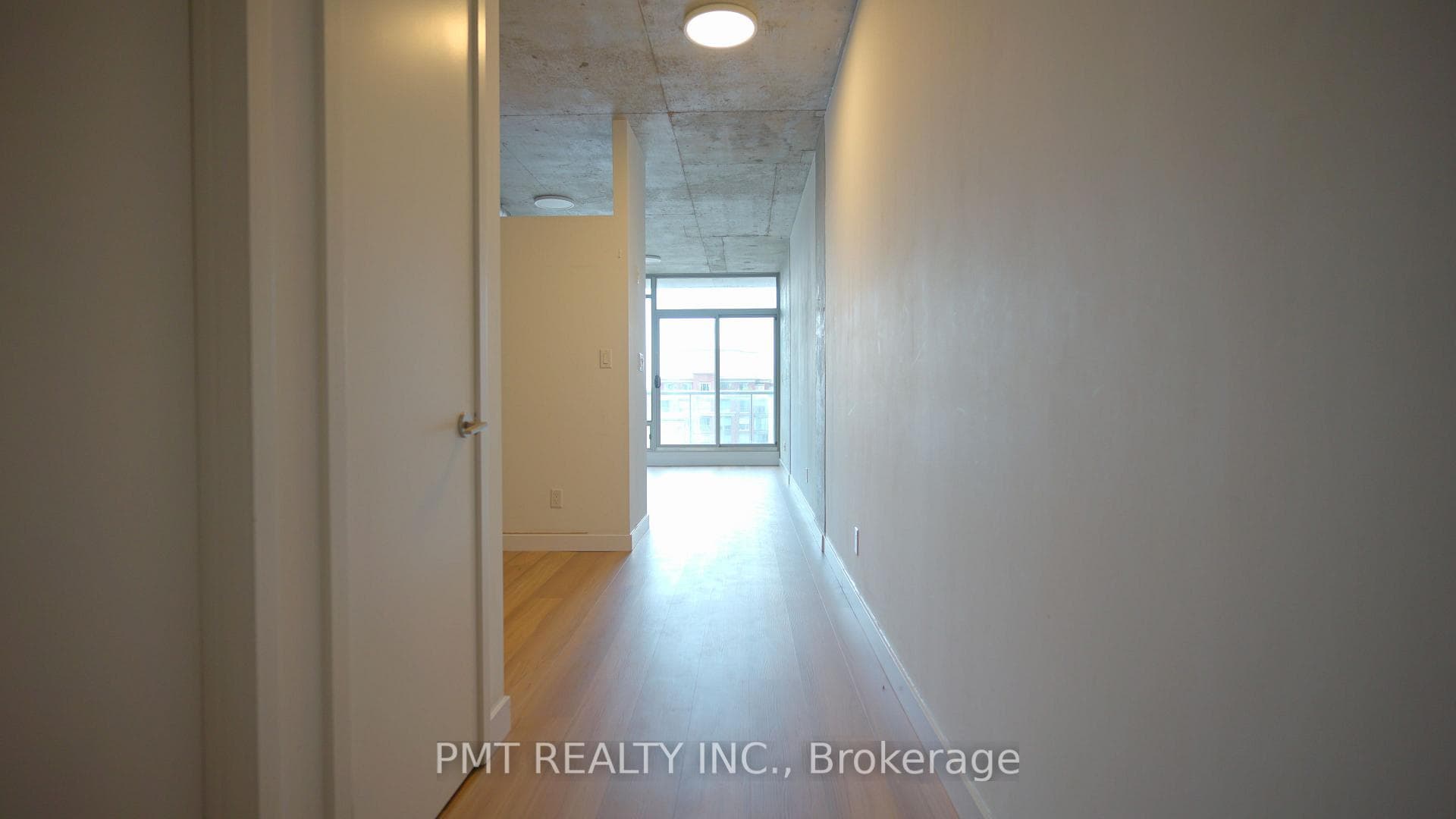 169 John Street Unit 803 photo 2