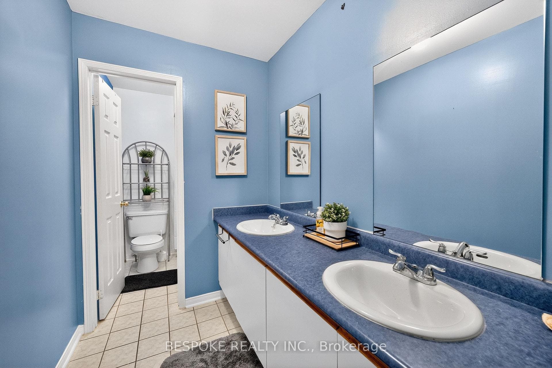 1206 Wadebridge Crescent photo 30