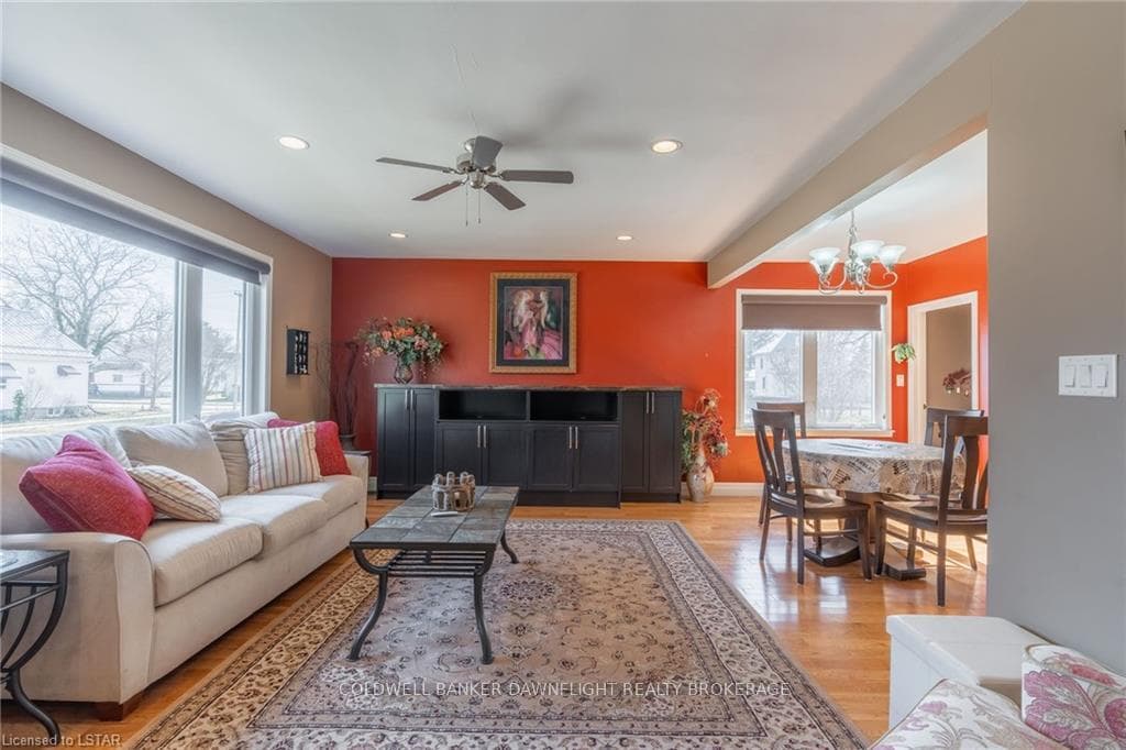 255 CARLING Street photo 9