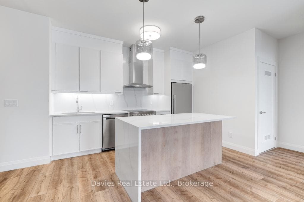 500 Brock Avenue Unit 204 photo 6