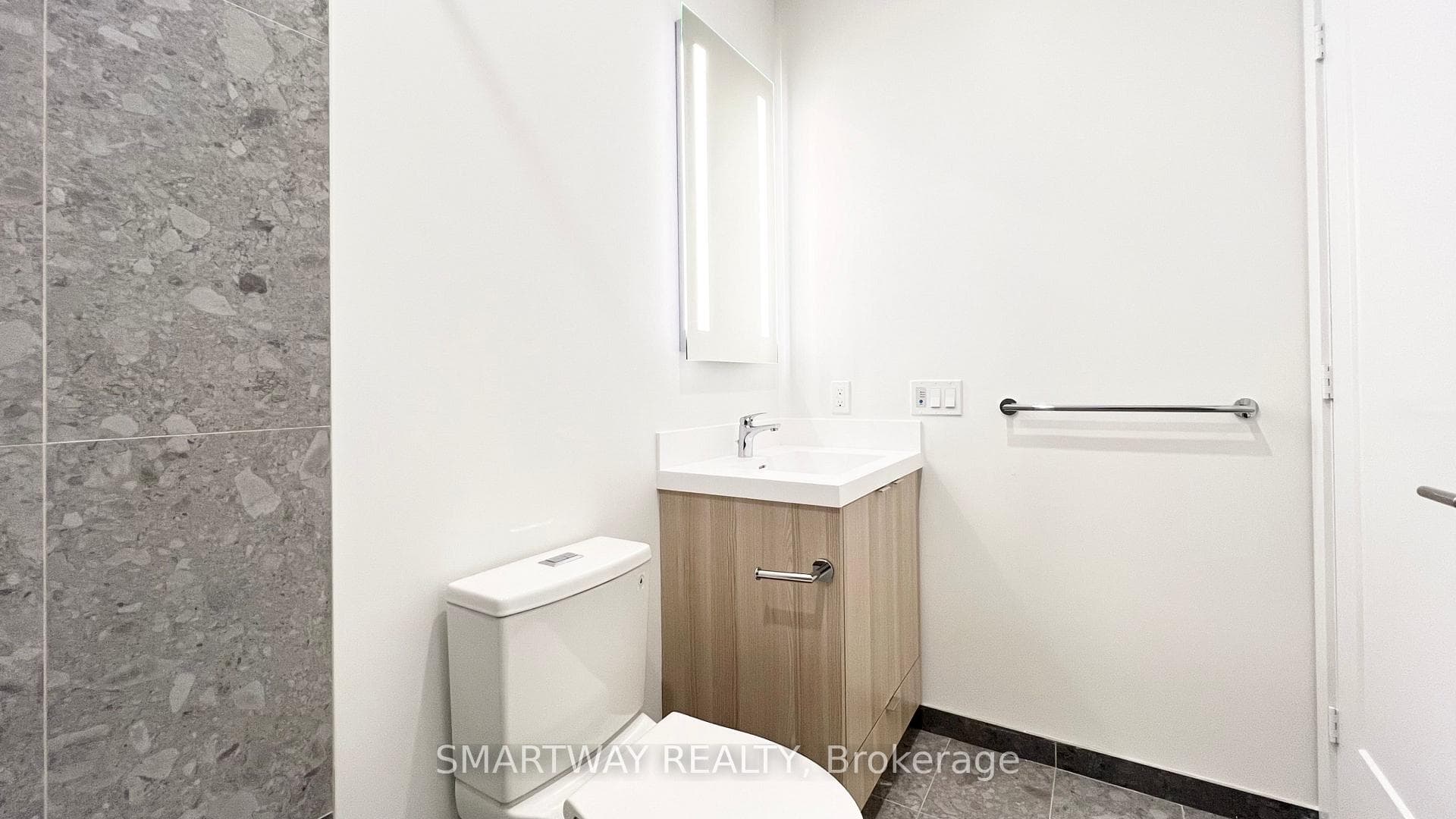 25 Cordova Avenue Unit 510 photo 23