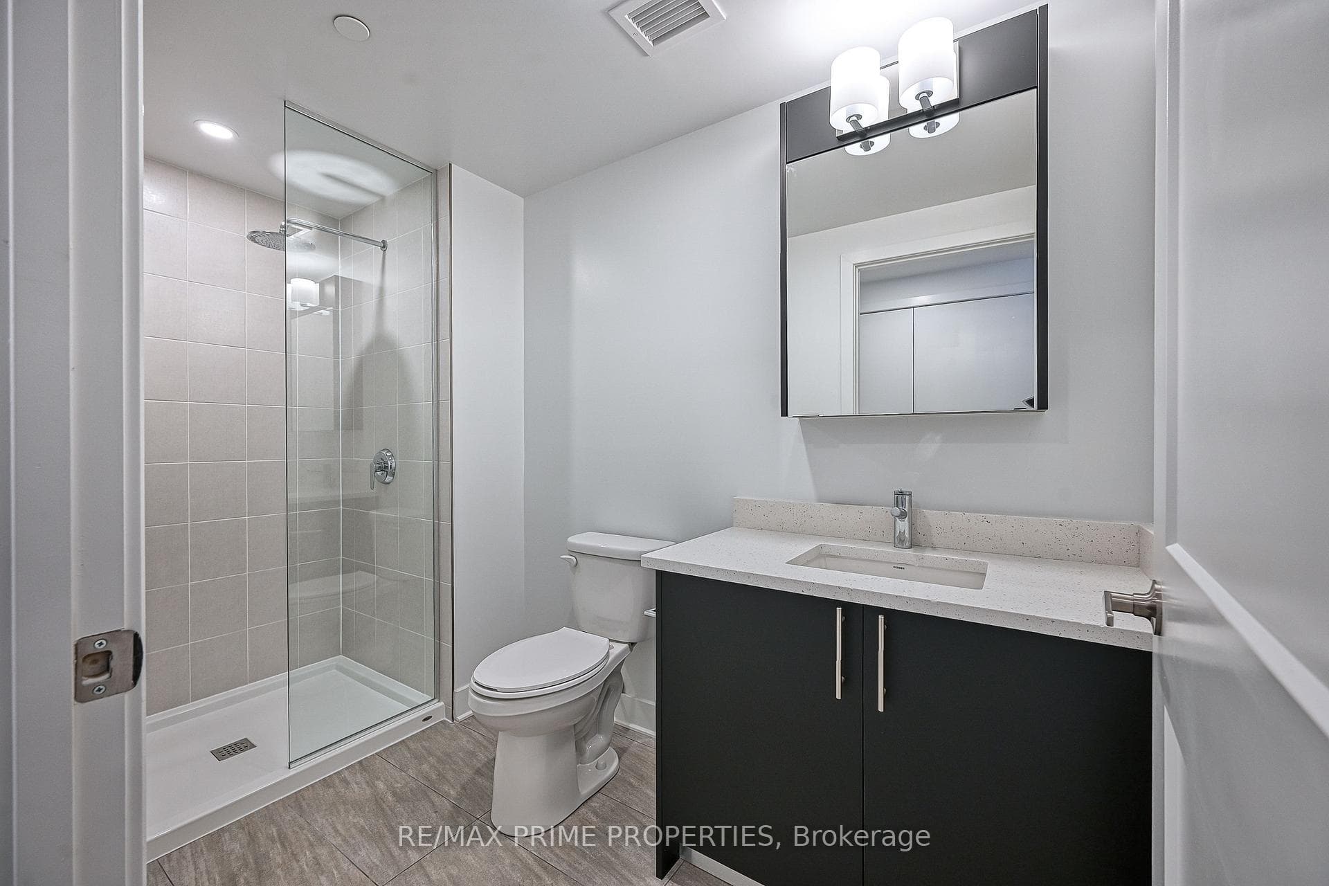180 GEORGE Street Unit 508 photo 21