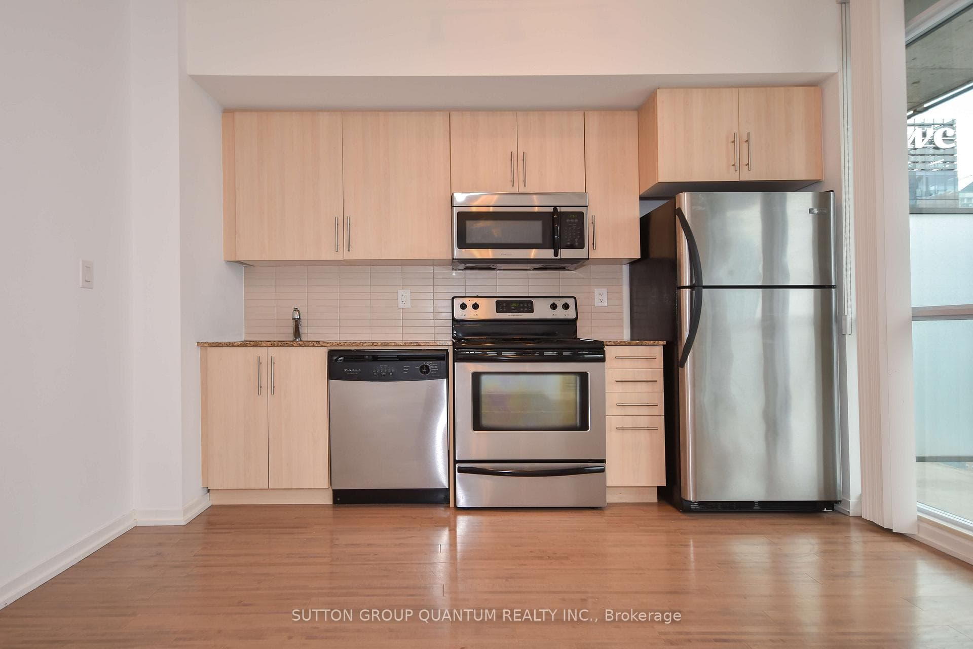 65 Bremner Boulevard Unit 2507 photo 4