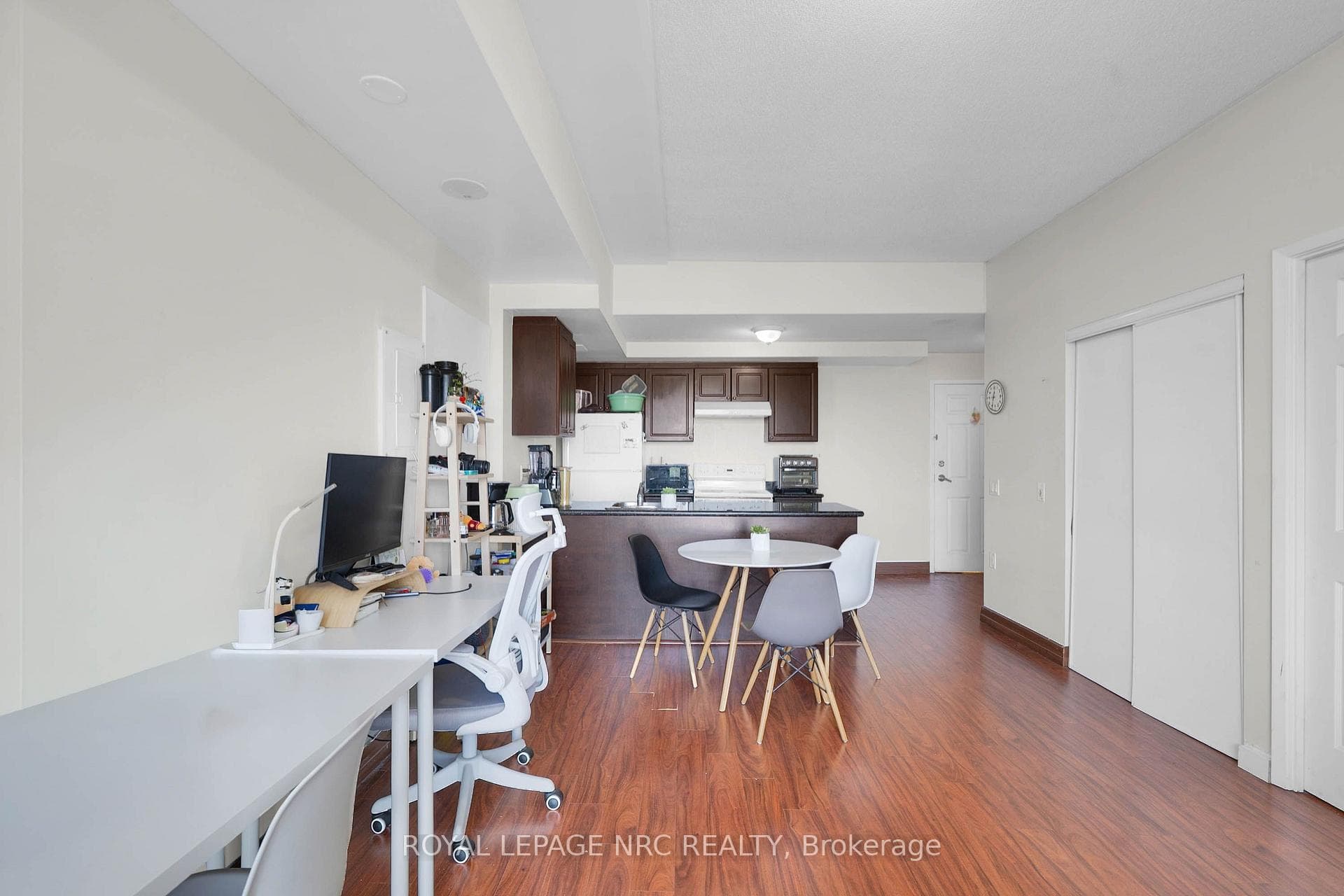 15 Maplewood Avenue Unit PH 6 photo 11