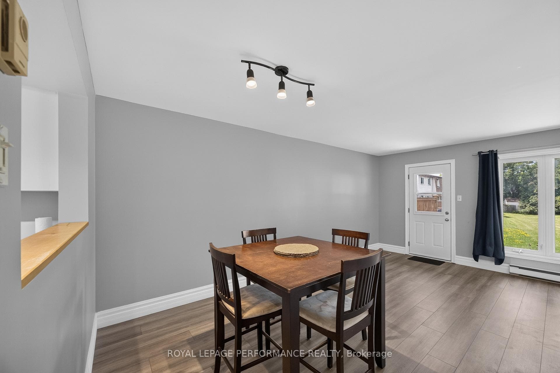 1304 Alness Court Unit 16 photo 21