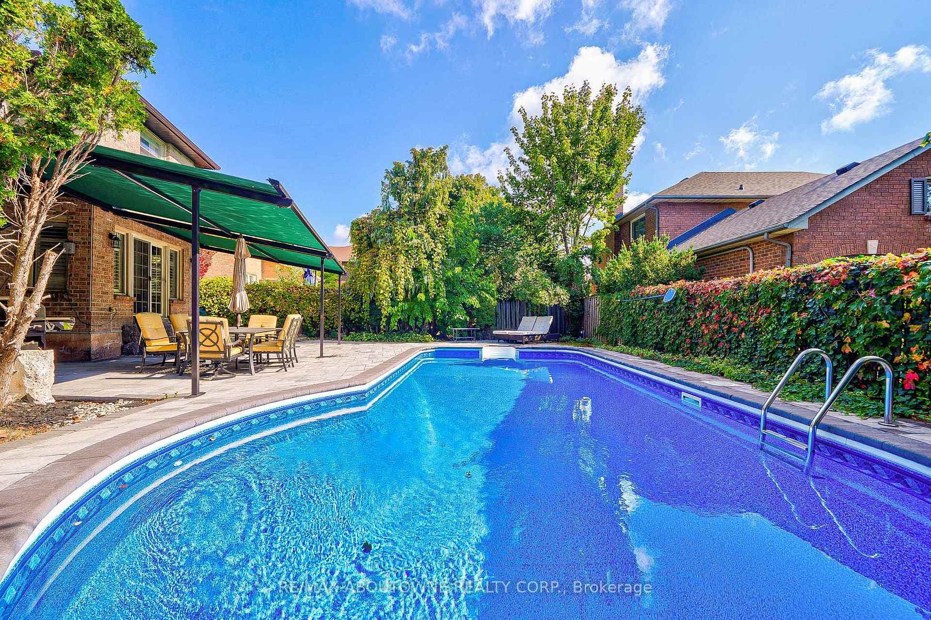 1224 Rushbrooke Drive photo 44