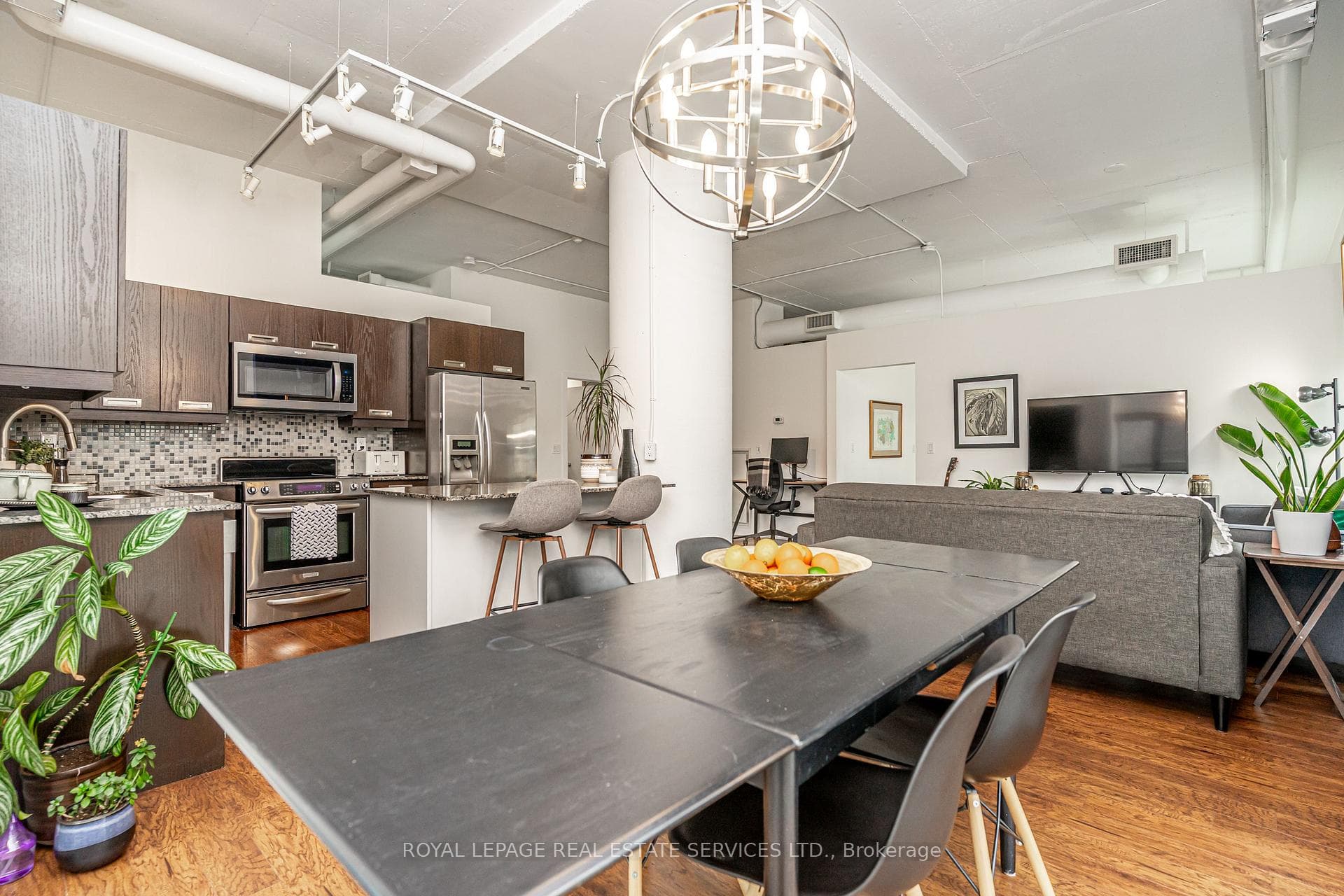 2 Fieldway Road Unit 206 photo 12