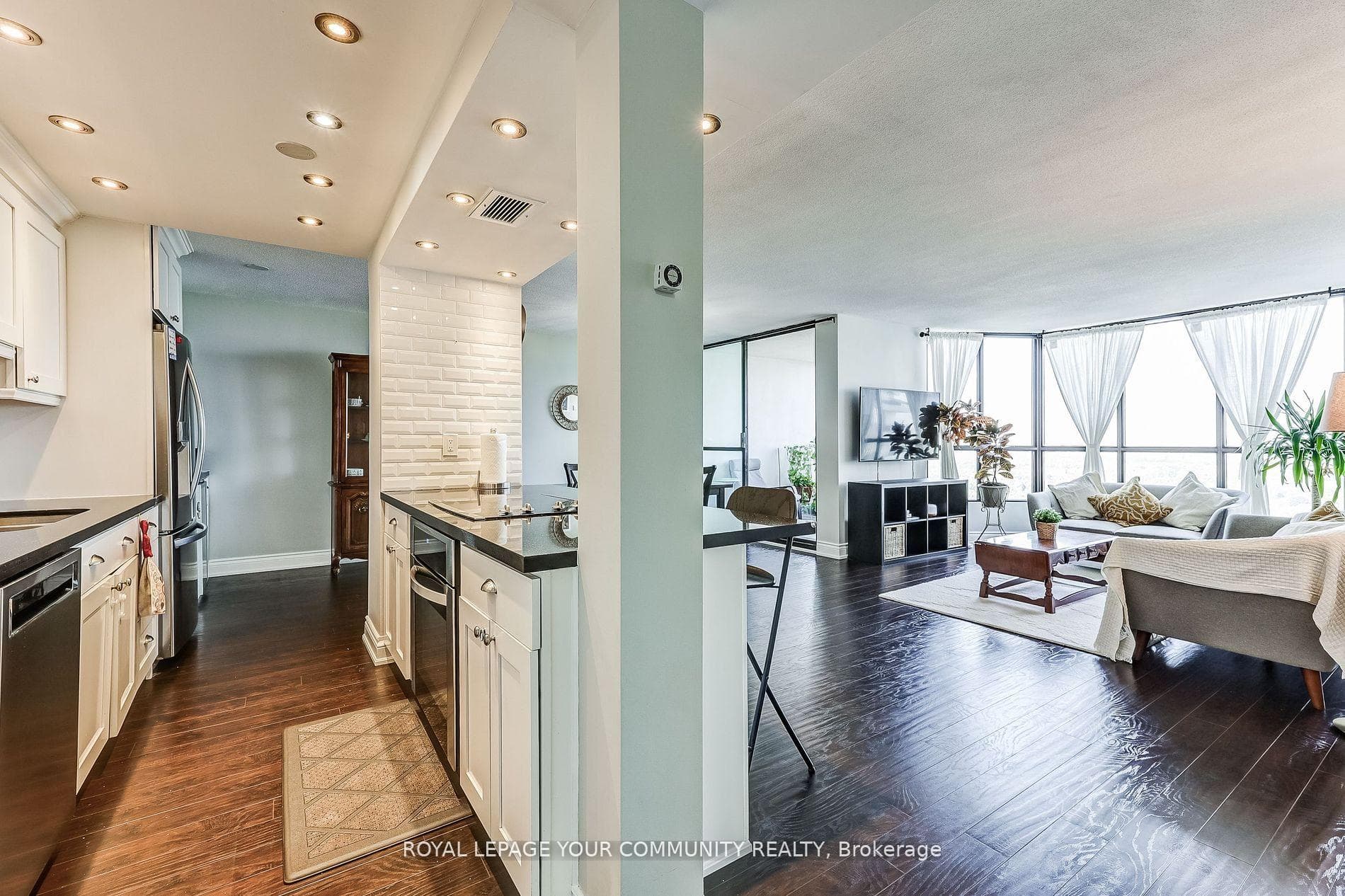 1333 Bloor Street Unit 2307 photo 7