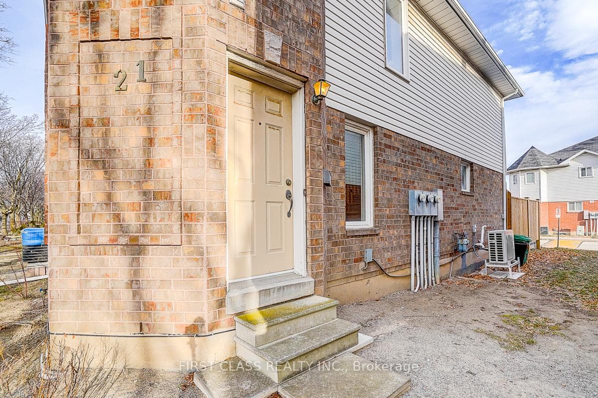 1485 Torrington Drive Unit 21 photo 33