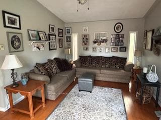 654 Mystic Crescent photo 19
