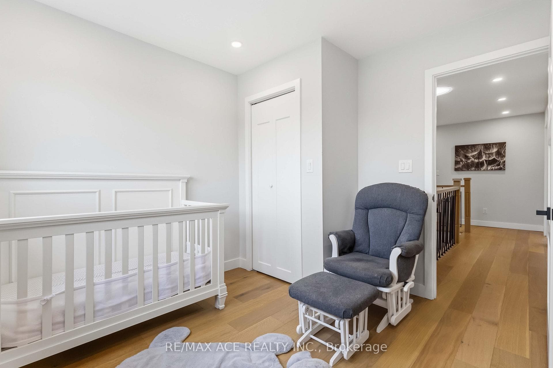 19 Barker Court photo 43